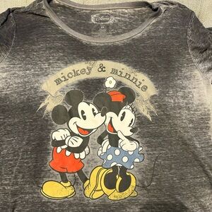 Disney Mickey & Minnie 2X Women’s distressed tshirt